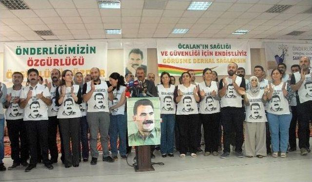 Öcalan’ın Mesajı Diyarbakır’da Açıklandı, Açlık Grevi Eylemi Sona Erdi