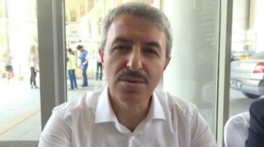 Akhisar Kaymakamı Kaan Peker Depremde Can Ve Mal Kaybı Olmadığını A&ccedil;ıkladı