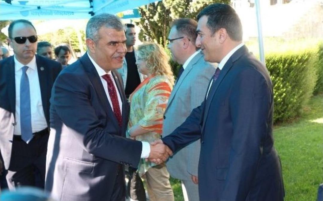 Başbakan Yardımcısı Kaynak: &ldquo;bayramlar, Barış Ve Huzur G&uuml;nleridir&rdquo;