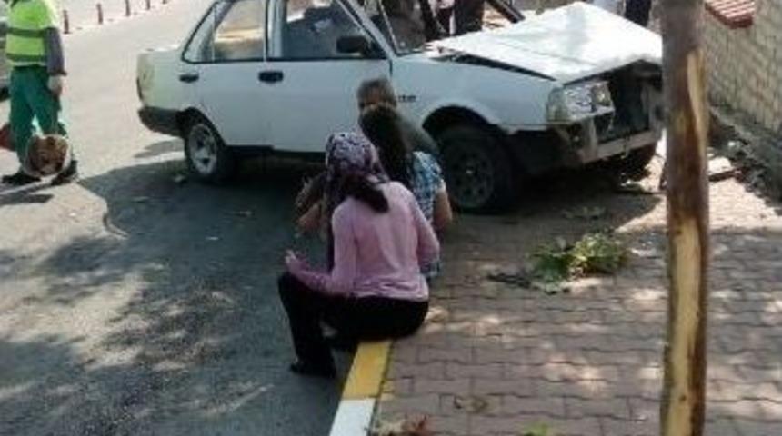 Karab&uuml;k&rsquo;te Trafik Kazası: 4 Yaralı