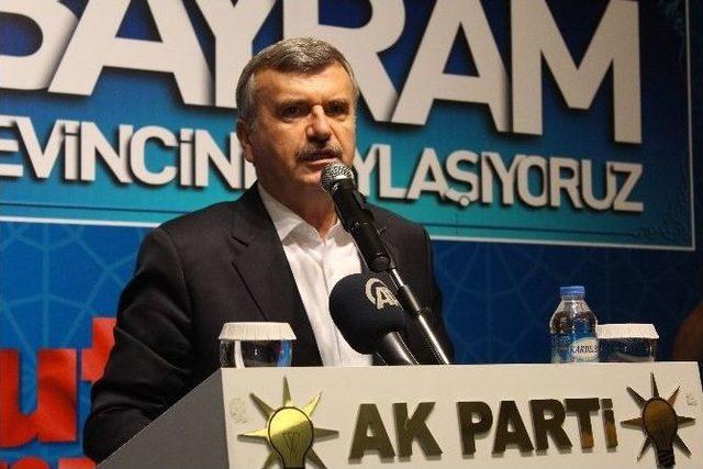 Ak Parti Konya İl Teşkilatı Bayramlaştı