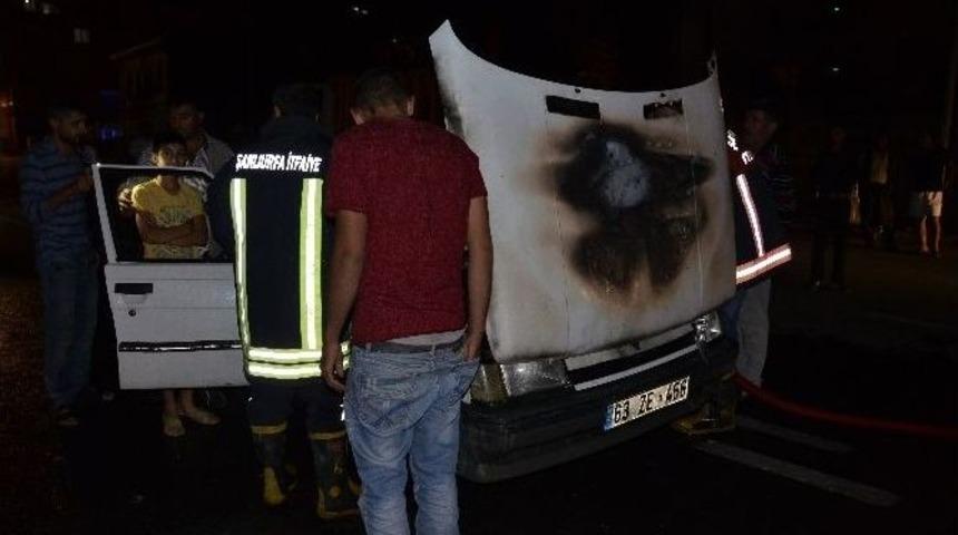 Hareket Halinde Ki Otomobil Yandı