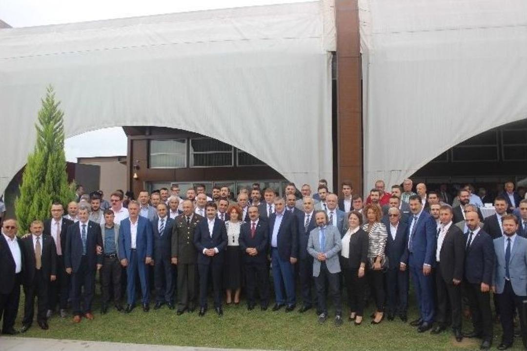 İl Protokol&uuml; Sakarya Park&rsquo;ta Bayramlaştı