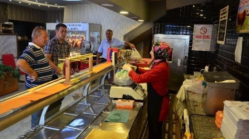 Kasaplardan Kıyma Mesaisi