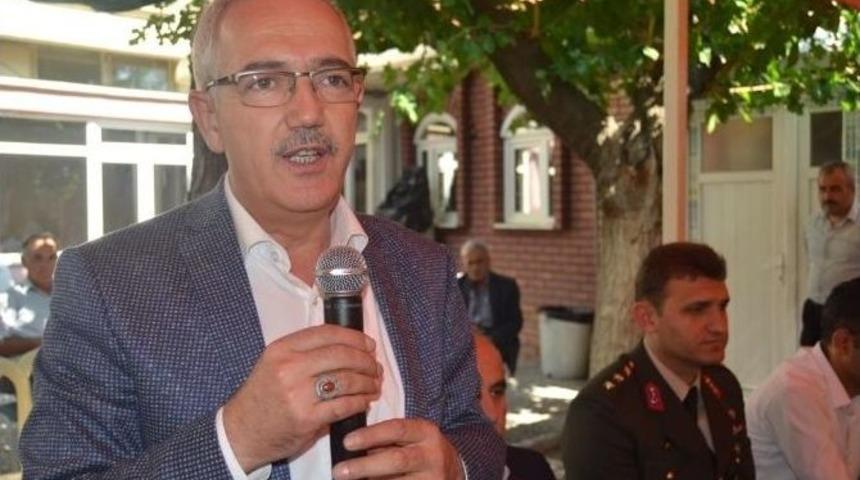 Ak Partili Bilen, G&ouml;rdes&rsquo;te Bayramlaştı