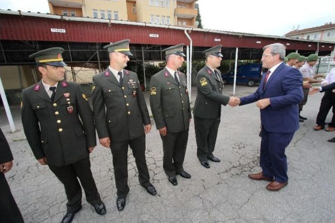 Akyazı Protokol&uuml; Bayramlaşma Programında Bir Araya Geldi