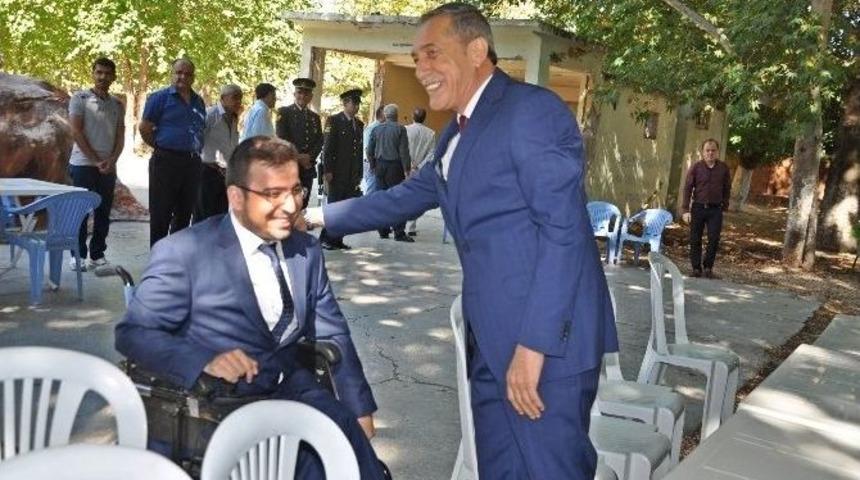 G&ouml;lbaşı&rsquo;nda Bayramlaşma T&ouml;reni