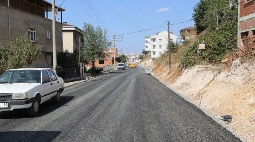 Adem Yavuz Mahallesinde Sokaklar Asfaltlanıyor