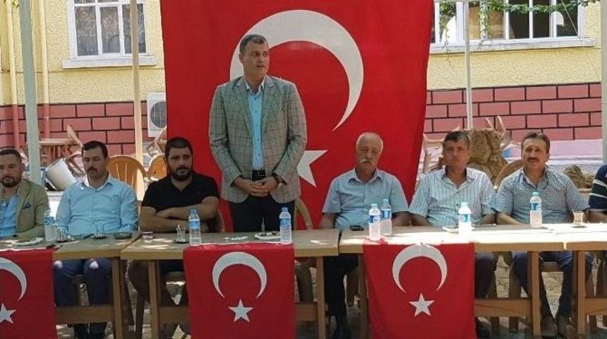 Yeni Başkan Atanmayınca Eski Başkanla Bayramlaştılar