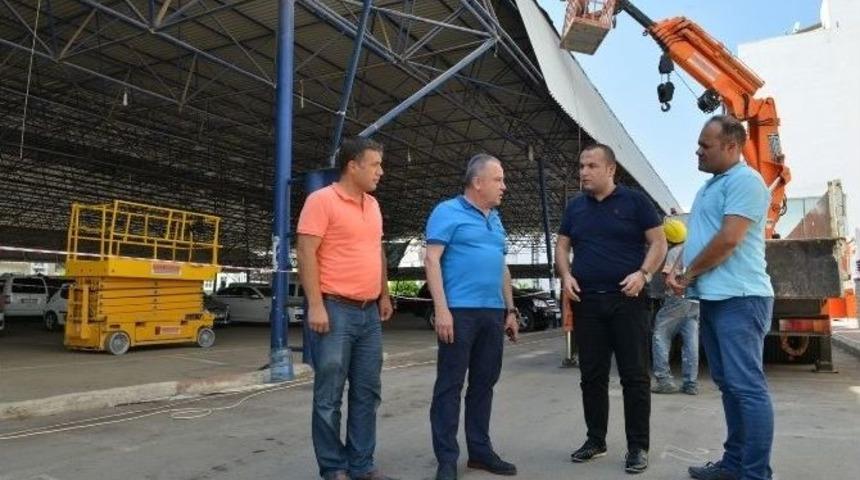 Başkan B&ouml;cek, Liman Kapalı Semt Pazarı Yenileme &Ccedil;alışmalarını İnceledi