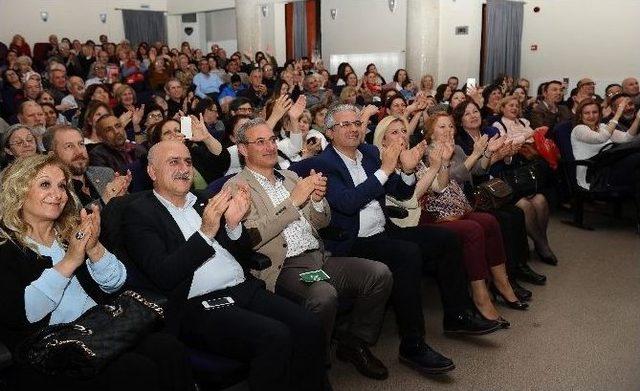 Karşıyaka Tiyatro Kursunda Görkemli Final