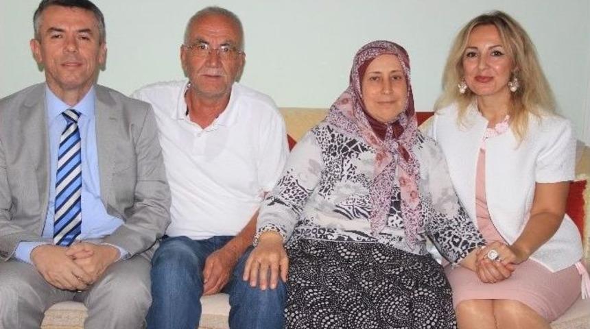 Kaymakam Sırmalı Şehit Ailelerini Ziyaret Etti