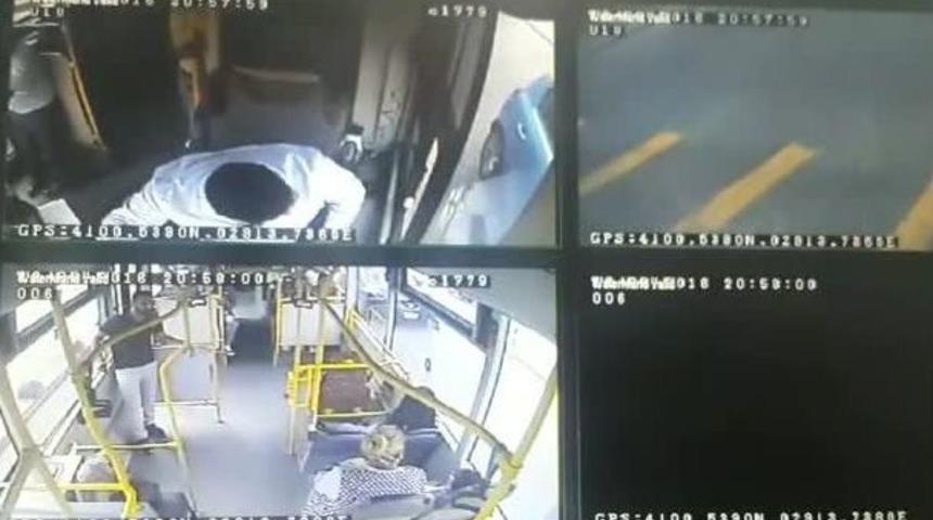 (&ouml;zel Haber) &Ouml;zel Halk Otob&uuml;s&uuml; Şof&ouml;r&uuml;ne Ateş Edilmesi Kamerada