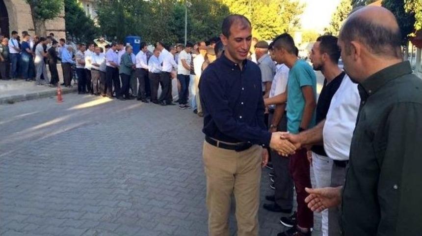 Y&uuml;zlerce Yıldır Devam Eden Bayramlaşma Geleneği