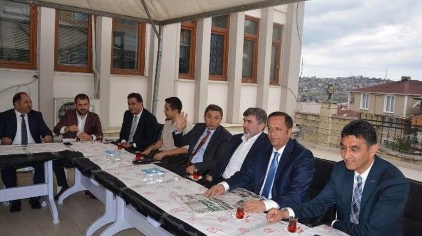 Dilovası Protokol&uuml; Kent Bayramlaşmasına Katıldı