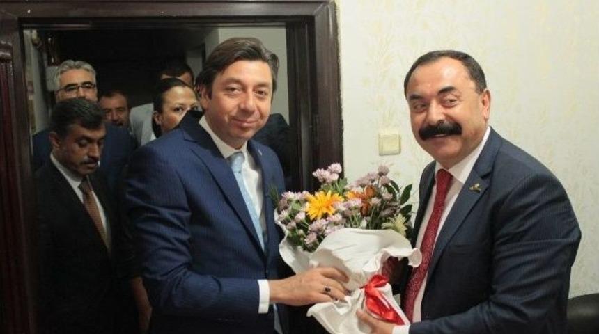 Ak Parti&rsquo;den Chp Ve Mhp&rsquo;ye Bayram Ziyareti