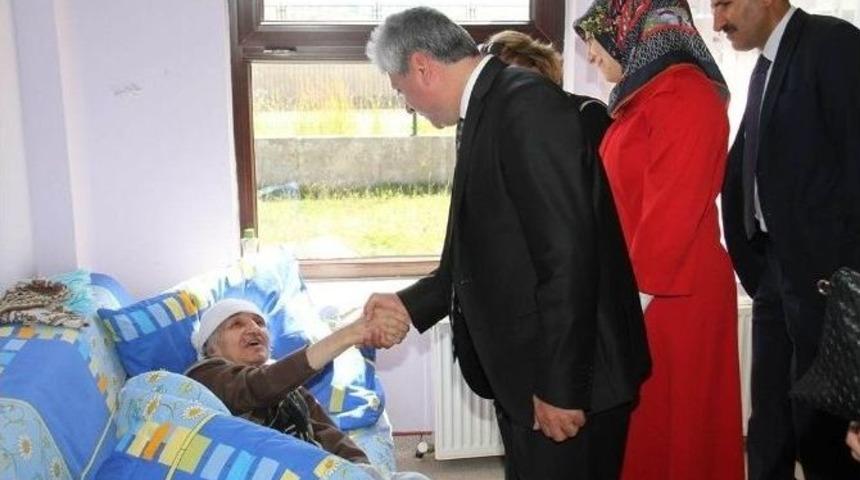 Vali Ve Belediye Başkanından Anlamlı Ziyaret