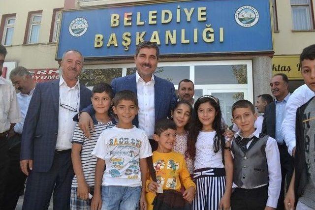 Belediye Personeli Bayramlaştı