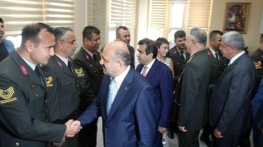 Bakan Işık Ve Başkan Karaosmanoğlu, Edok, Jandarma Ve Polis Teşkilatıyla Bayramlaştı