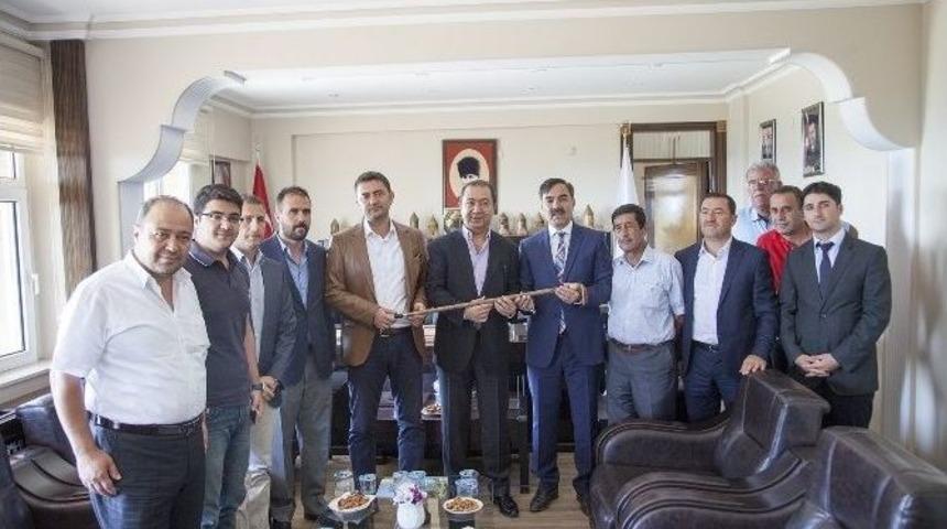 M&uuml;steşar Aka&rsquo;nın Ahlat Ziyareti