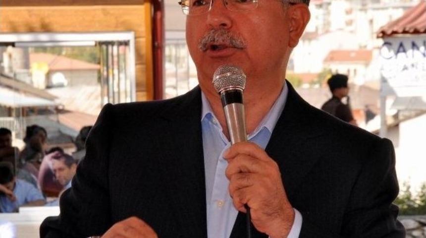 Bakan Yılmaz: "28 Bin 163 &Ouml;ğretmenin Bakanlığımızla İlişiği Kesildi"