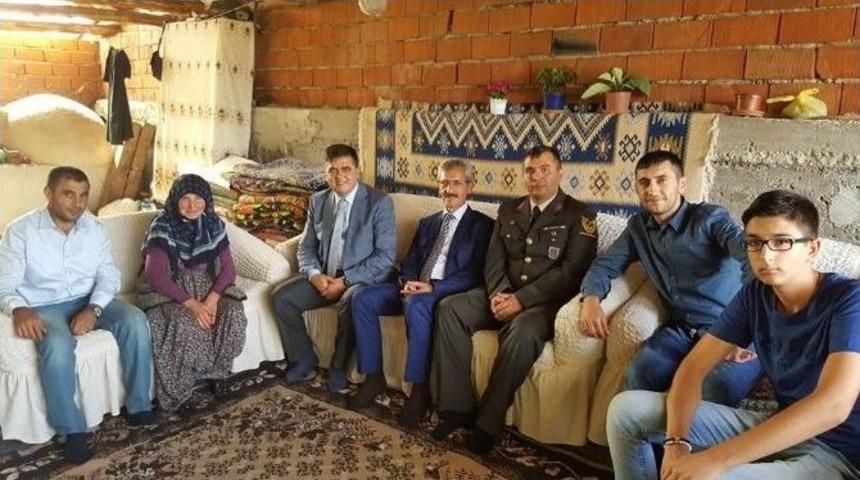 Başkan Yalçın’dan Şehit Ailelerine Ziyaret