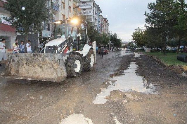 Elazığ’da Sağanak Yağış