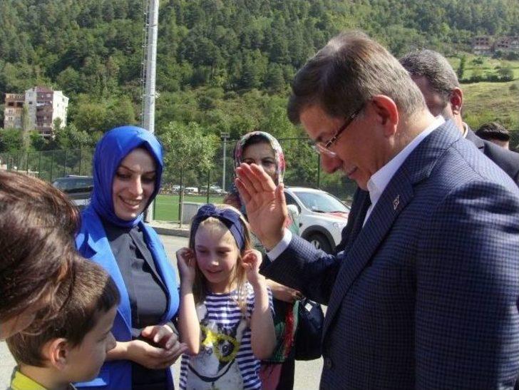 Eski Başbakan Davutoğlu Kurban Bayramı Tatilini Artvin’de Geçiriyor G3