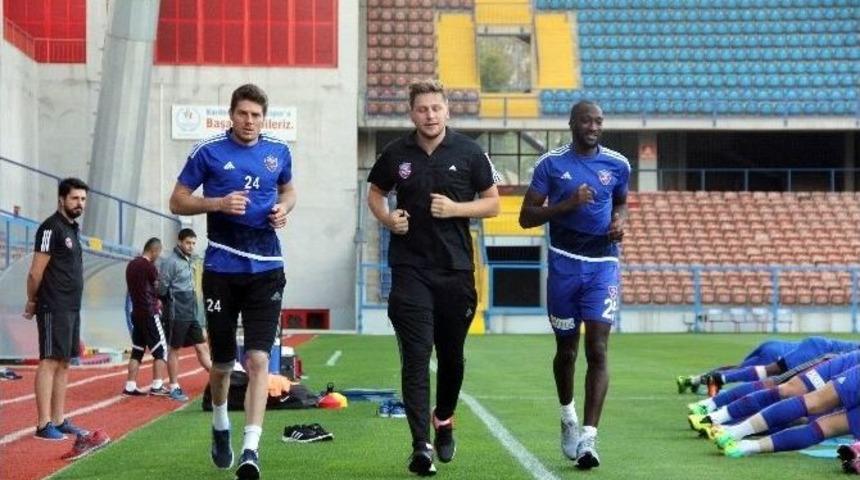 Karab&uuml;kspor&rsquo;da Antalyaspor Ma&ccedil;ı Hazırlıkları S&uuml;r&uuml;yor