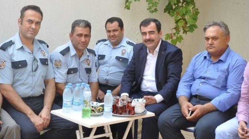 Mehmet Erdem, Emniyet Mensuplarını Bayramda Unutmadı
