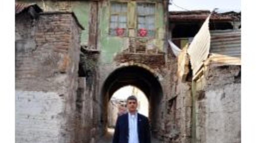 Ulaş &Ccedil;etinkaya Grup Başkanvekili Oldu