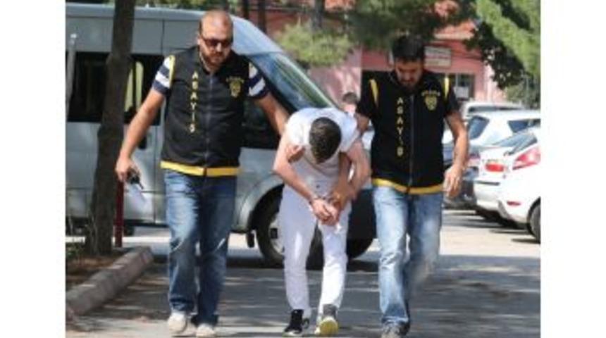 Masaj Salonuna Fuhuş Baskını