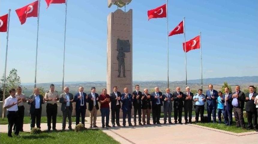 Taşk&ouml;pr&uuml;&rsquo;de Bayramlaşma T&ouml;reni Yapıldı