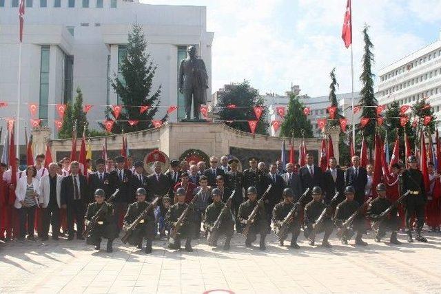 Atatürk’ün Trabzon’a Gelişinin 92’inci Yıldönümü Törenle Kutlandı