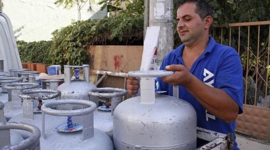 Buca&rsquo;da Ocaklar S&ouml;nm&uuml;yor