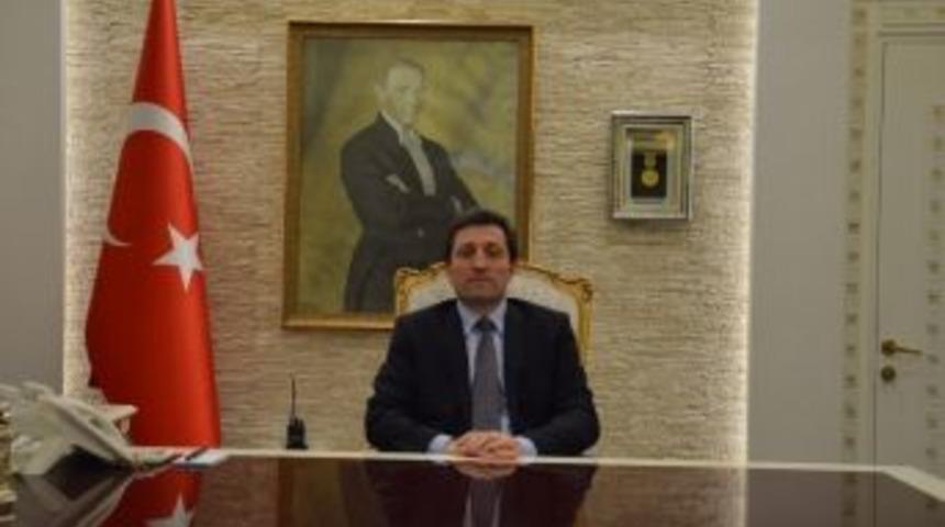 Vali Orhan Tavlı G&ouml;revine Başladı