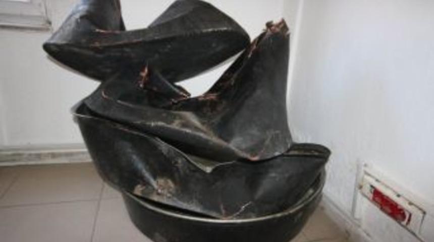 D&uuml;ğ&uuml;n Salonundan &Ccedil;alınan Bakır Kazan Ve Leğenler Hurdacıda Bulundu