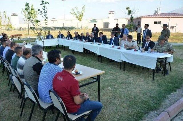 Erzincan’da Toplu Bayramlaşma Töreni Düzenlendi