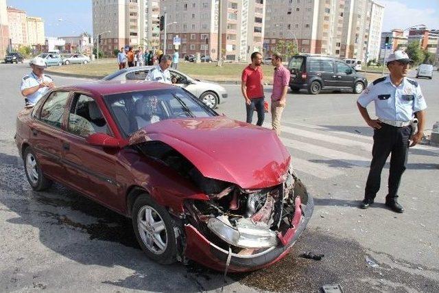 Samsun’da Trafik Kazası: 5 Yaralı