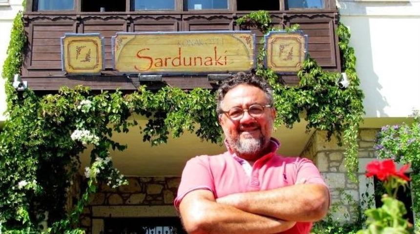 T&uuml;rkiye K&uuml;&ccedil;&uuml;k Oteller Derneği Genel Başkanı Mehmet &Ccedil;elik: