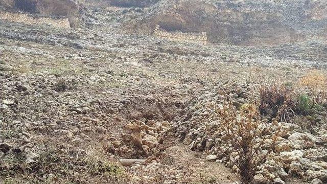 Karaman’da Heyelan Köy Yolunu Ulaşıma Kapattı