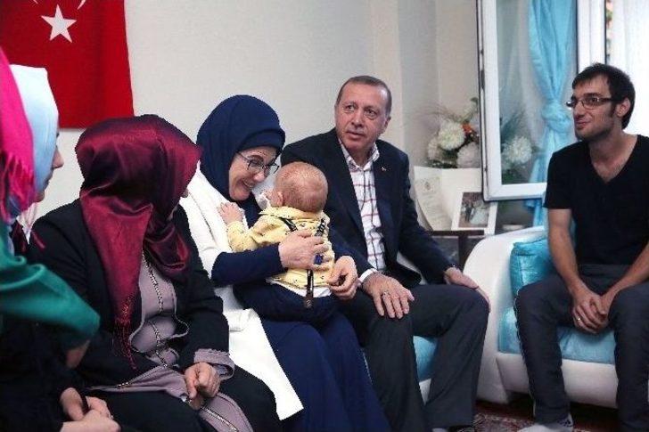 Cumhurbaşkanı Erdoğan’dan 15 Temmuz Şehitlerinin Ailelerine Ziyaret G4