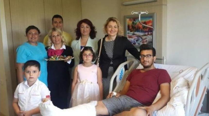 Esog&uuml; Hastane Y&ouml;netimi Hasta Ve &Ccedil;alışanların Bayramını Kutladı