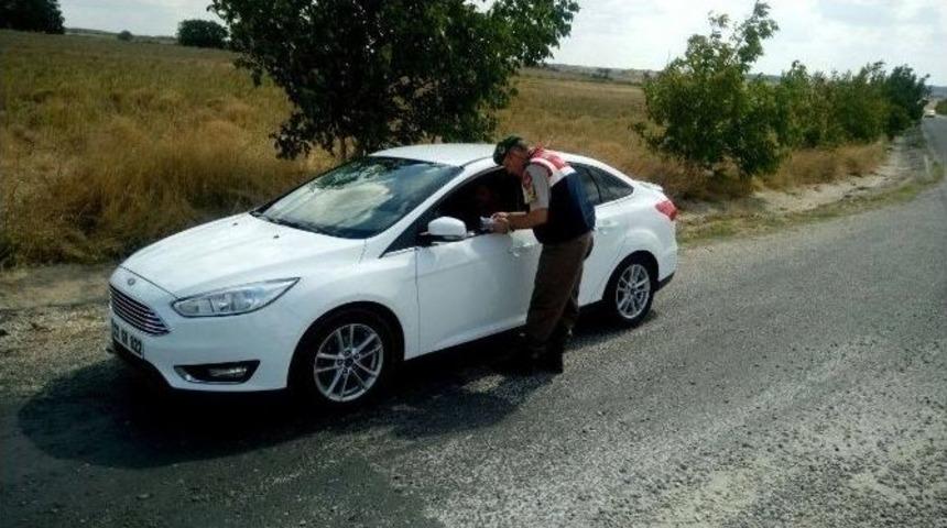 Edirne Jandarma Ekipleri, Bayram S&uuml;resince S&uuml;r&uuml;c&uuml;leri Bilgilendirdi