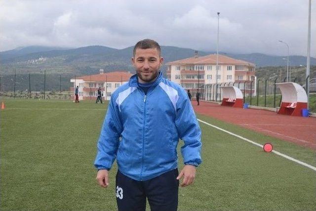 Bilecikspor Tecrübeli Oyuncu İle Yeniden Anlaştı