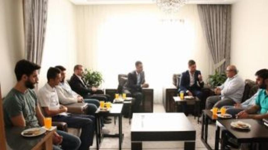 Saadet Partisi Kayseri İl Gen&ccedil;lik Kolları Şehit Ailelerini Ziyaret Etti