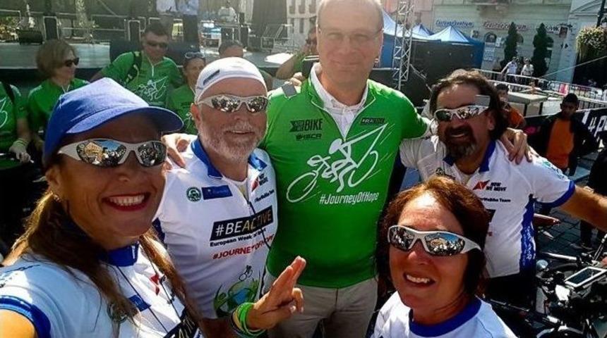 Muğla Enver&ccedil;evko Bisiklet Takımı, D&uuml;nya Barışı İ&ccedil;in Pedal &Ccedil;evirecek