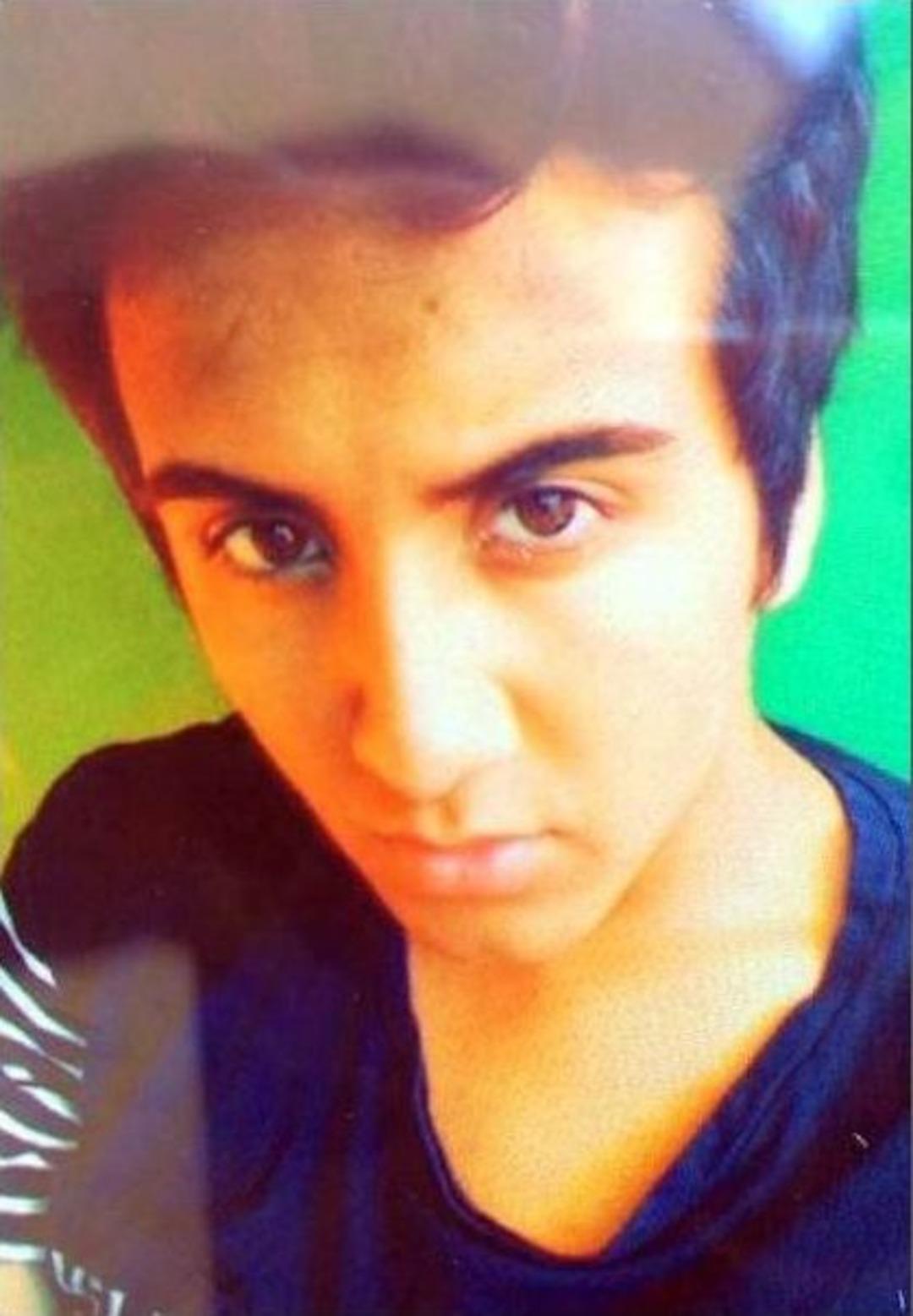 16 Yaşındaki Liseli Gen&ccedil; Evinin &Ouml;n&uuml;nde &Ouml;l&uuml; Bulundu