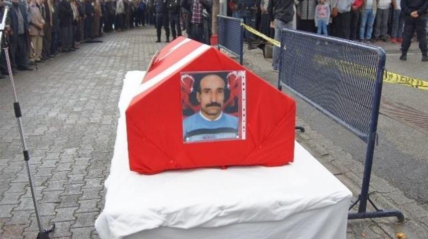 Pkk Tarafından &Ouml;ld&uuml;r&uuml;len Eski Korucu İ&ccedil;in T&ouml;ren D&uuml;zenlendi