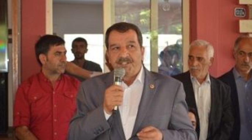 Milletvekili Fehmioğlu, Gen&ccedil;lilerle Bayramlaştı